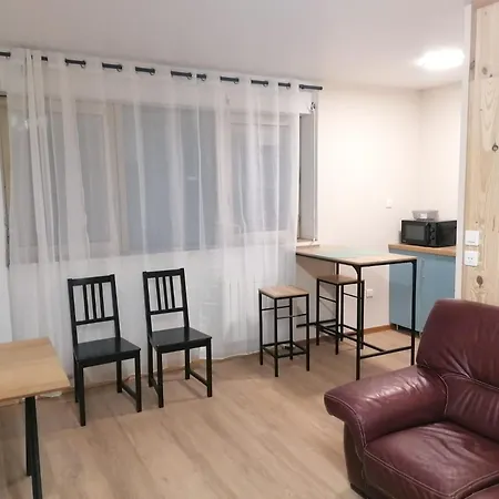 Appt Centre St Marc-possibilite De Parking Апартаменты