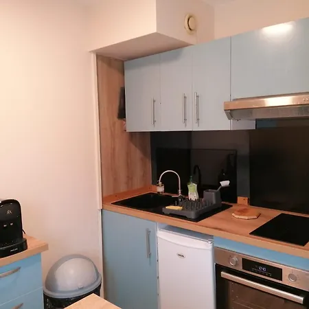 Appt Centre St Marc-possibilite De Parking Apartmán