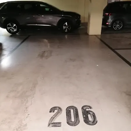 Appt Centre St Marc-possibilite De Parking Ρουέν